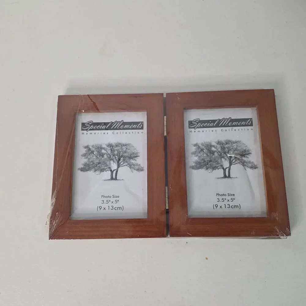 Double Hinged Wooden Picture Frame 3.5x5 Special Moments Memories Collection